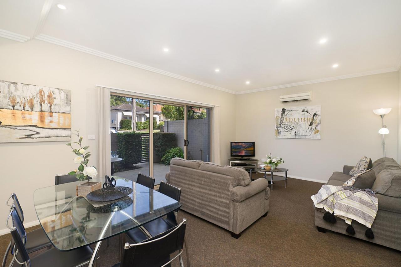 Newcastle Short Stay Accommodation - Birmingham Garden Townhouses Ngoại thất bức ảnh