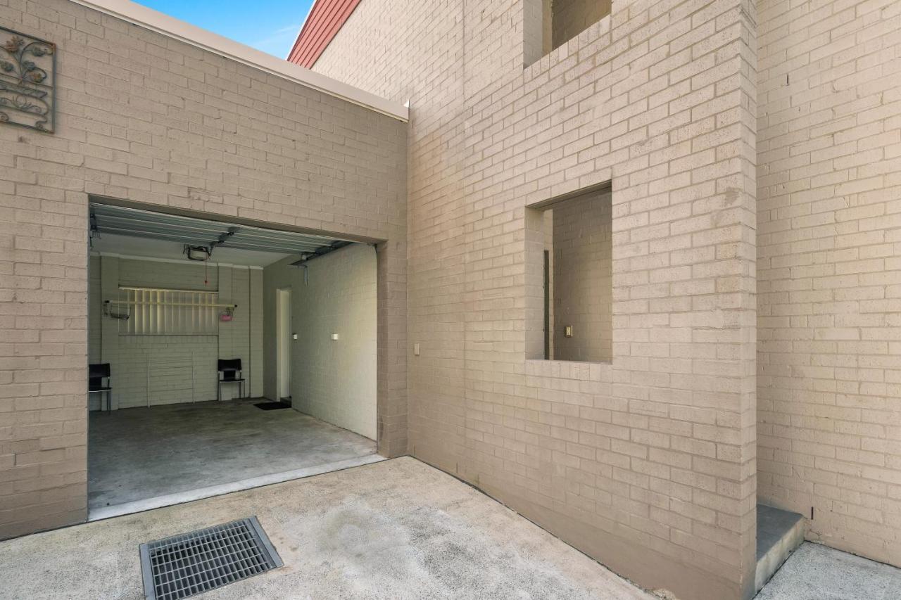 Newcastle Short Stay Accommodation - Birmingham Garden Townhouses Ngoại thất bức ảnh
