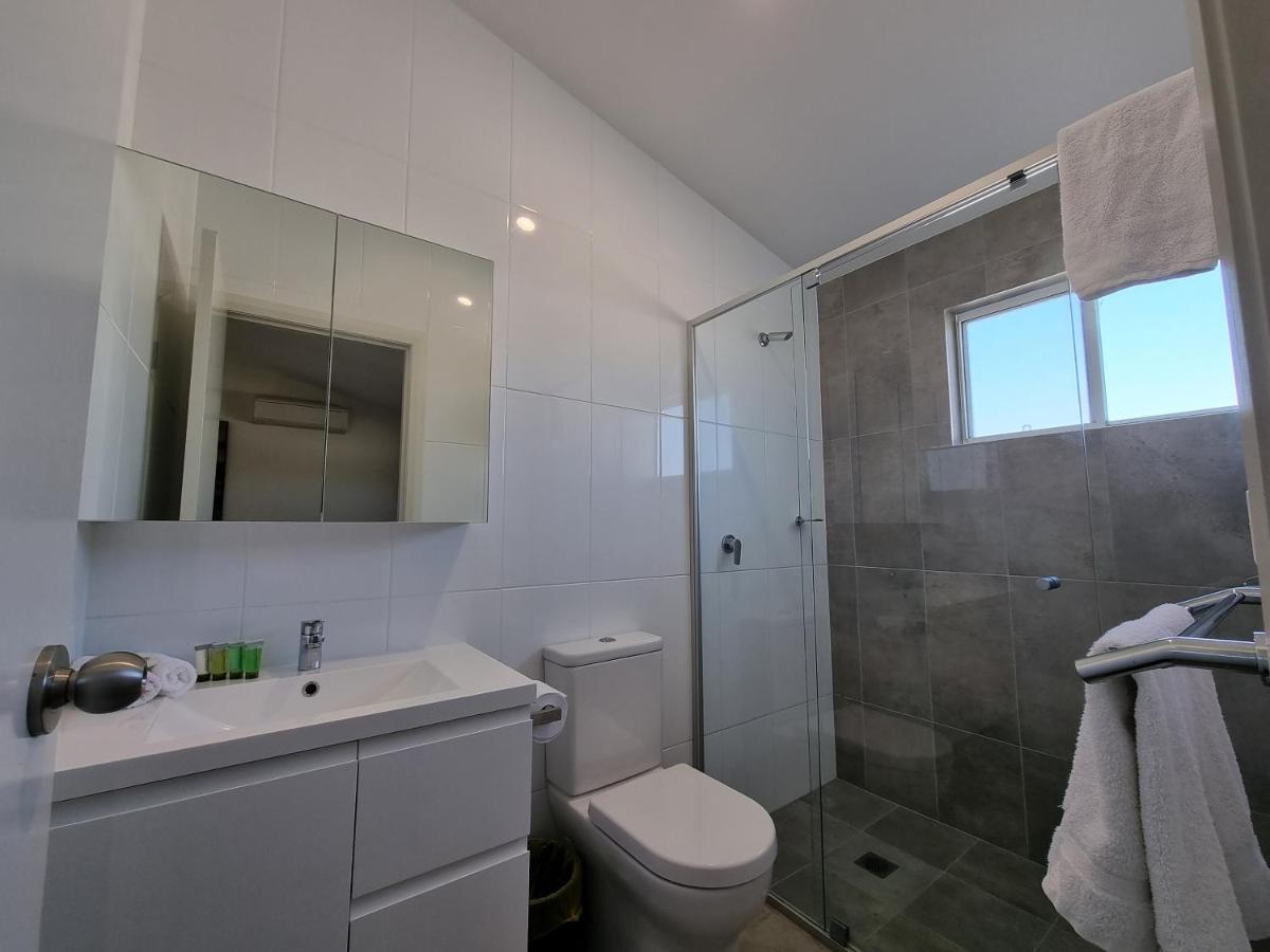 Newcastle Short Stay Accommodation - Birmingham Garden Townhouses Ngoại thất bức ảnh