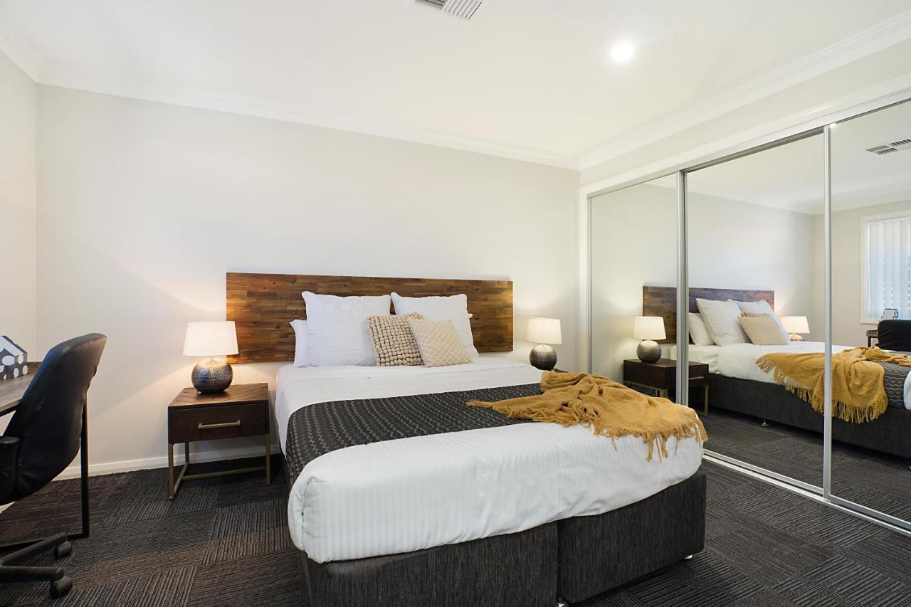 Newcastle Short Stay Accommodation - Birmingham Garden Townhouses Ngoại thất bức ảnh