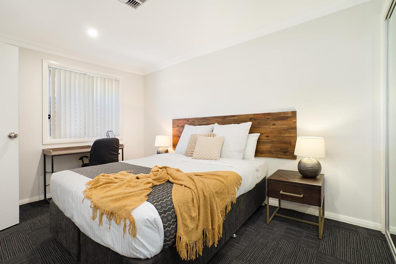 Newcastle Short Stay Accommodation - Birmingham Garden Townhouses Ngoại thất bức ảnh