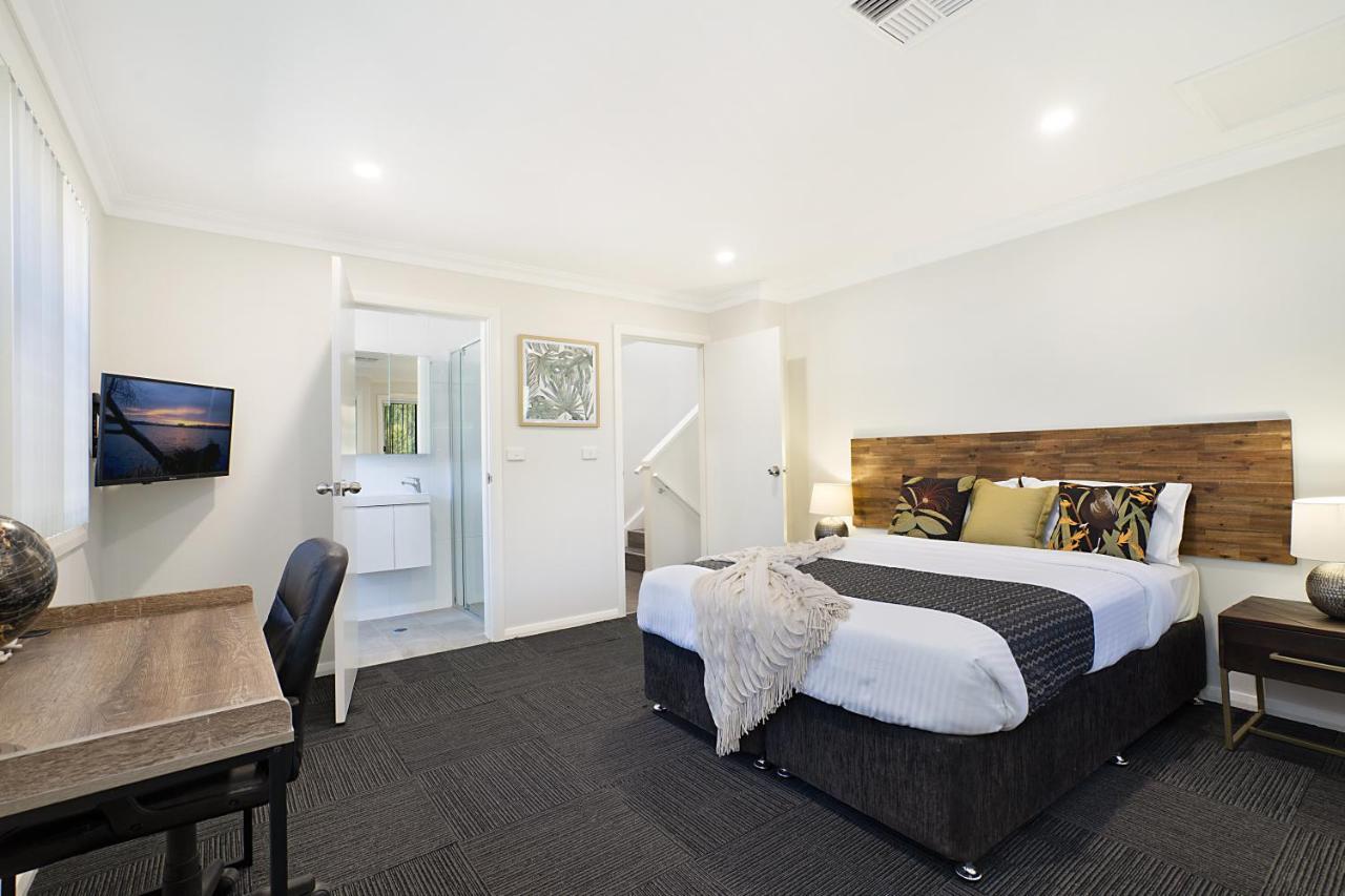 Newcastle Short Stay Accommodation - Birmingham Garden Townhouses Ngoại thất bức ảnh