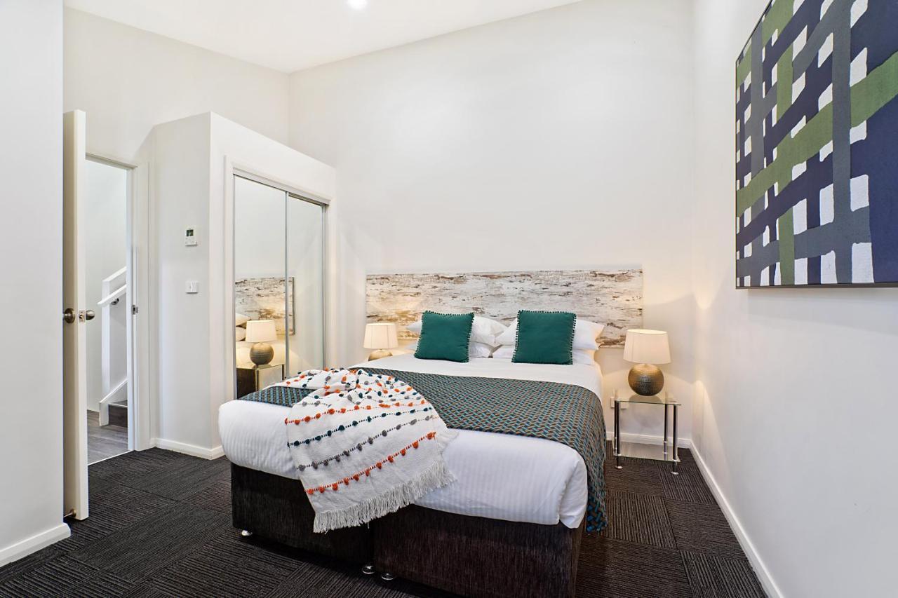Newcastle Short Stay Accommodation - Birmingham Garden Townhouses Ngoại thất bức ảnh