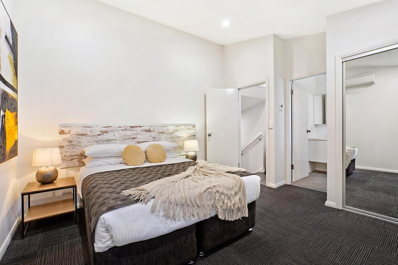 Newcastle Short Stay Accommodation - Birmingham Garden Townhouses Ngoại thất bức ảnh