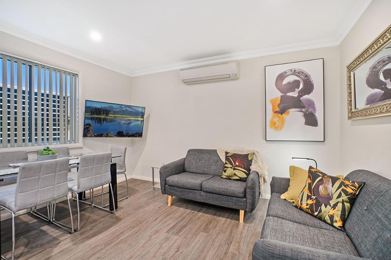 Newcastle Short Stay Accommodation - Birmingham Garden Townhouses Ngoại thất bức ảnh